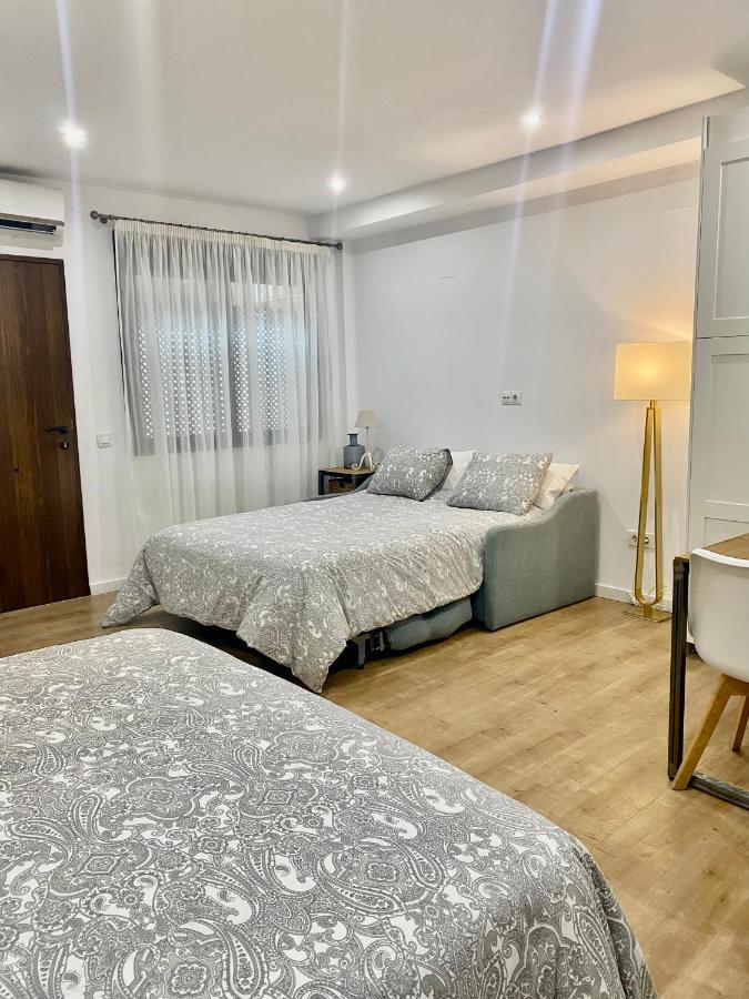 Estudio Califa Parking Free Apartamento