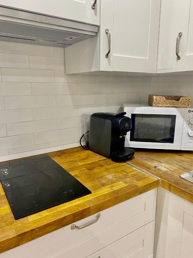 Estudio Califa Parking Free Apartamento