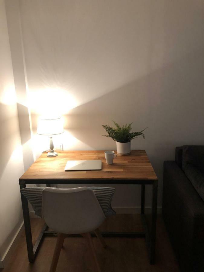Estudio Califa Parking Free Apartamento